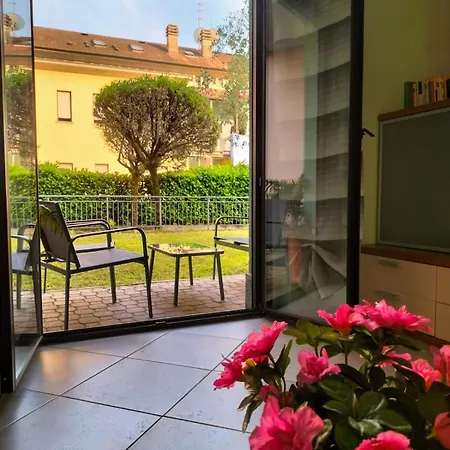 Appartamento Maggiore Gardens *